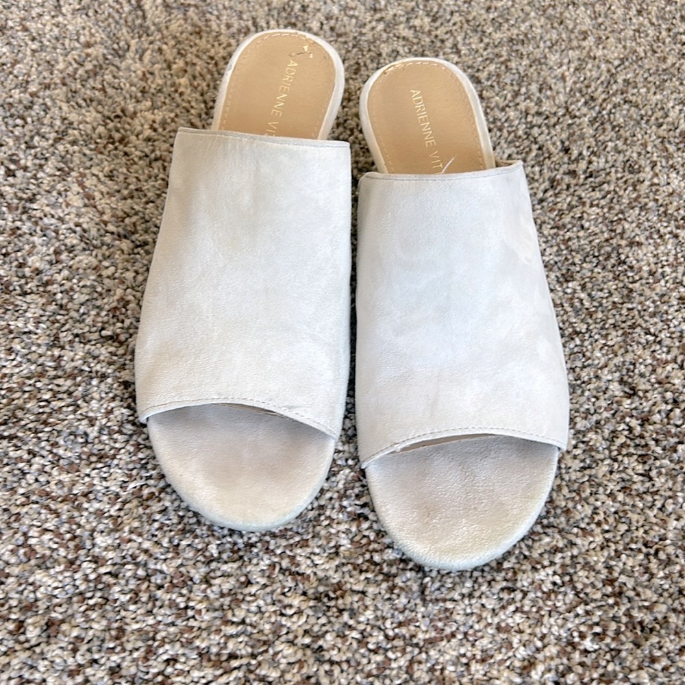 Adrienne Vittadini ivory suede sandals